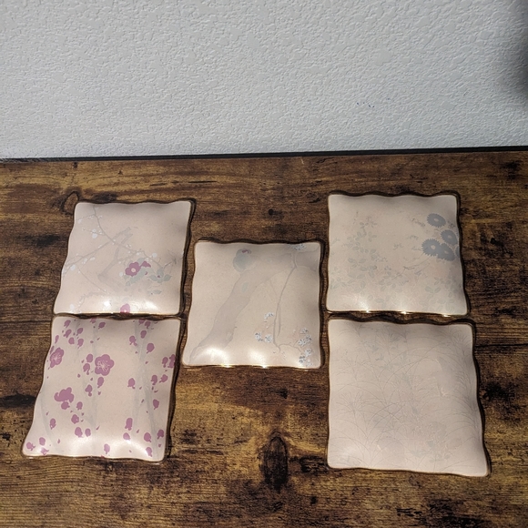 Kawamura Glass Display Plates - Picture 4 of 7